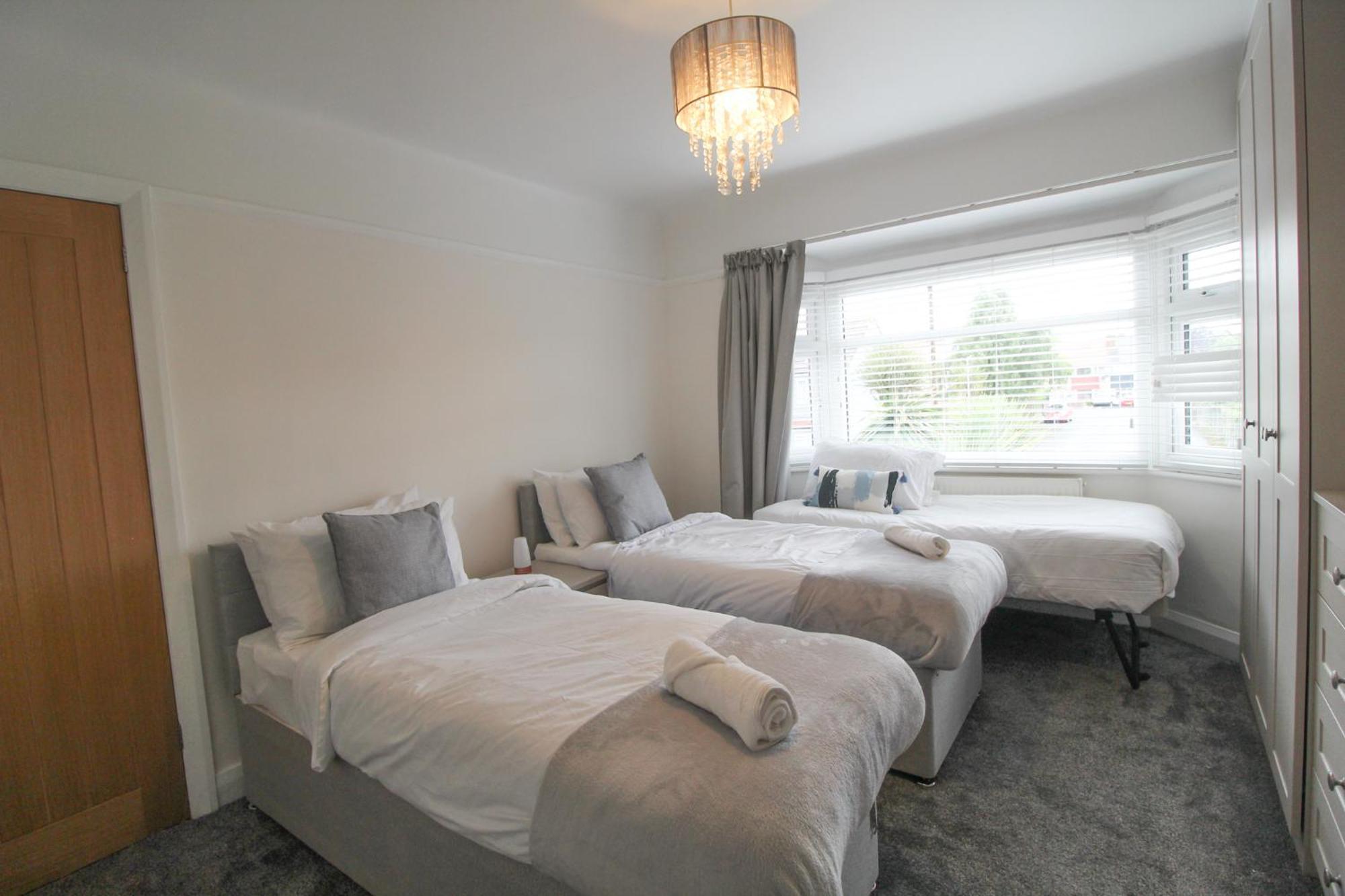 Апартаменты Upton Hidden Garden Retreat *