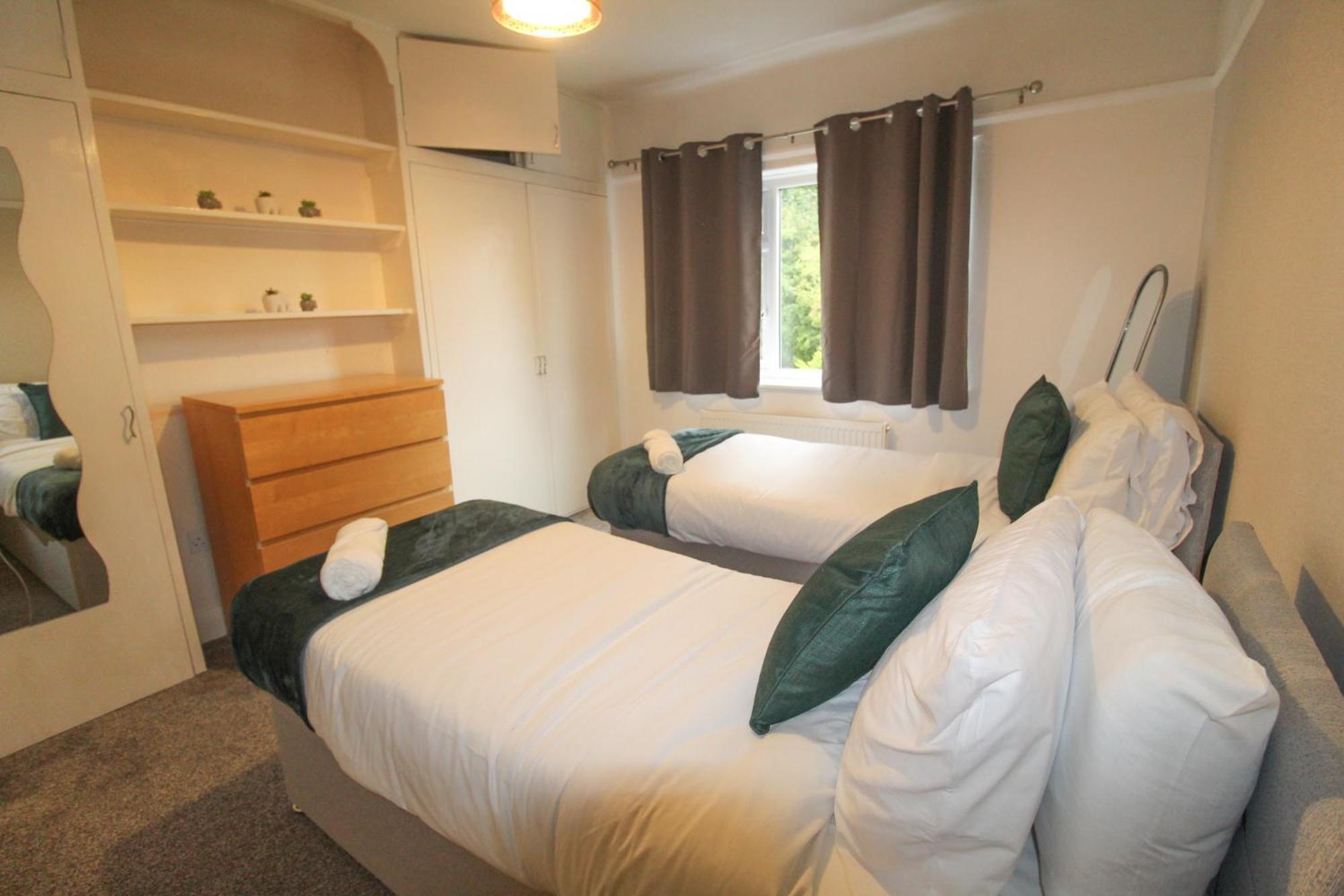 Upton Hidden Garden Retreat Апартаменты Бёкенхэд